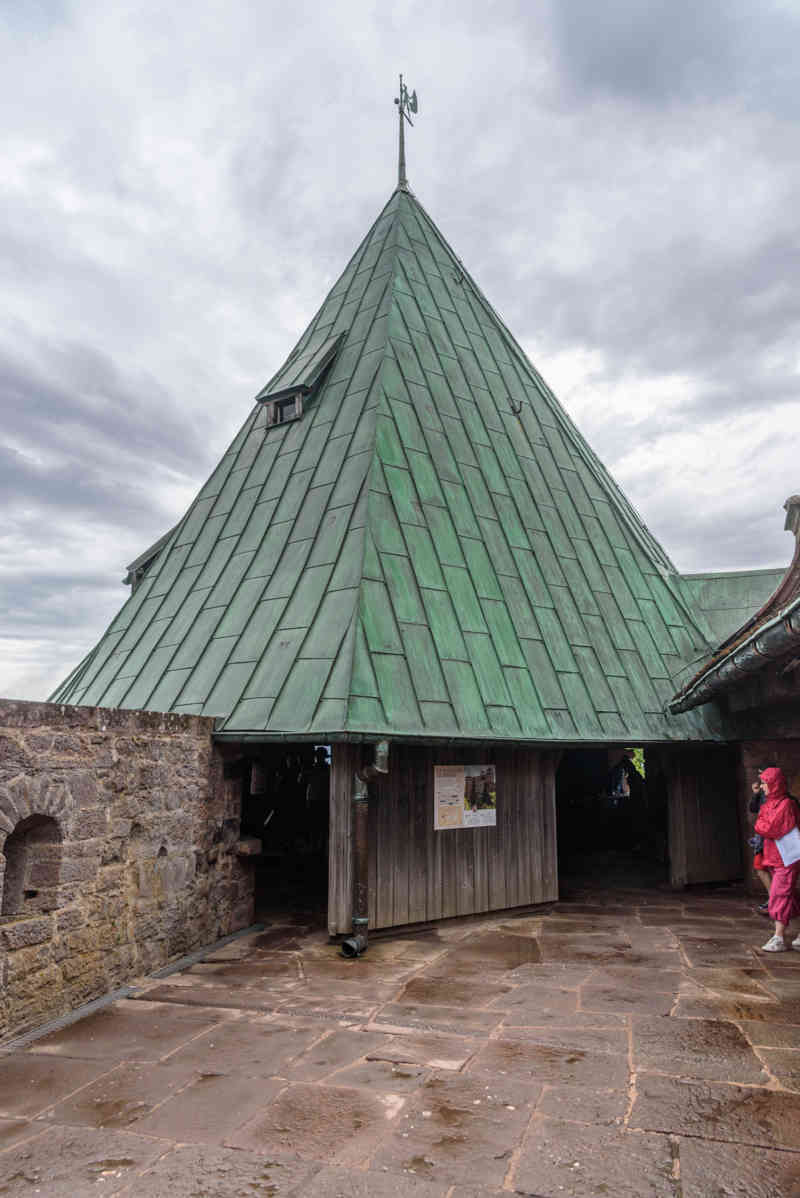 Francia - Alsacia 377 - Orschwiller - castillo de Koenigsbourg.jpg